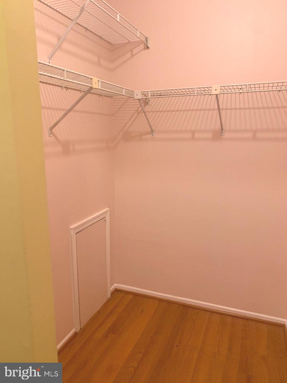 TOWNES OF GLOUCESTER - Residential Lease