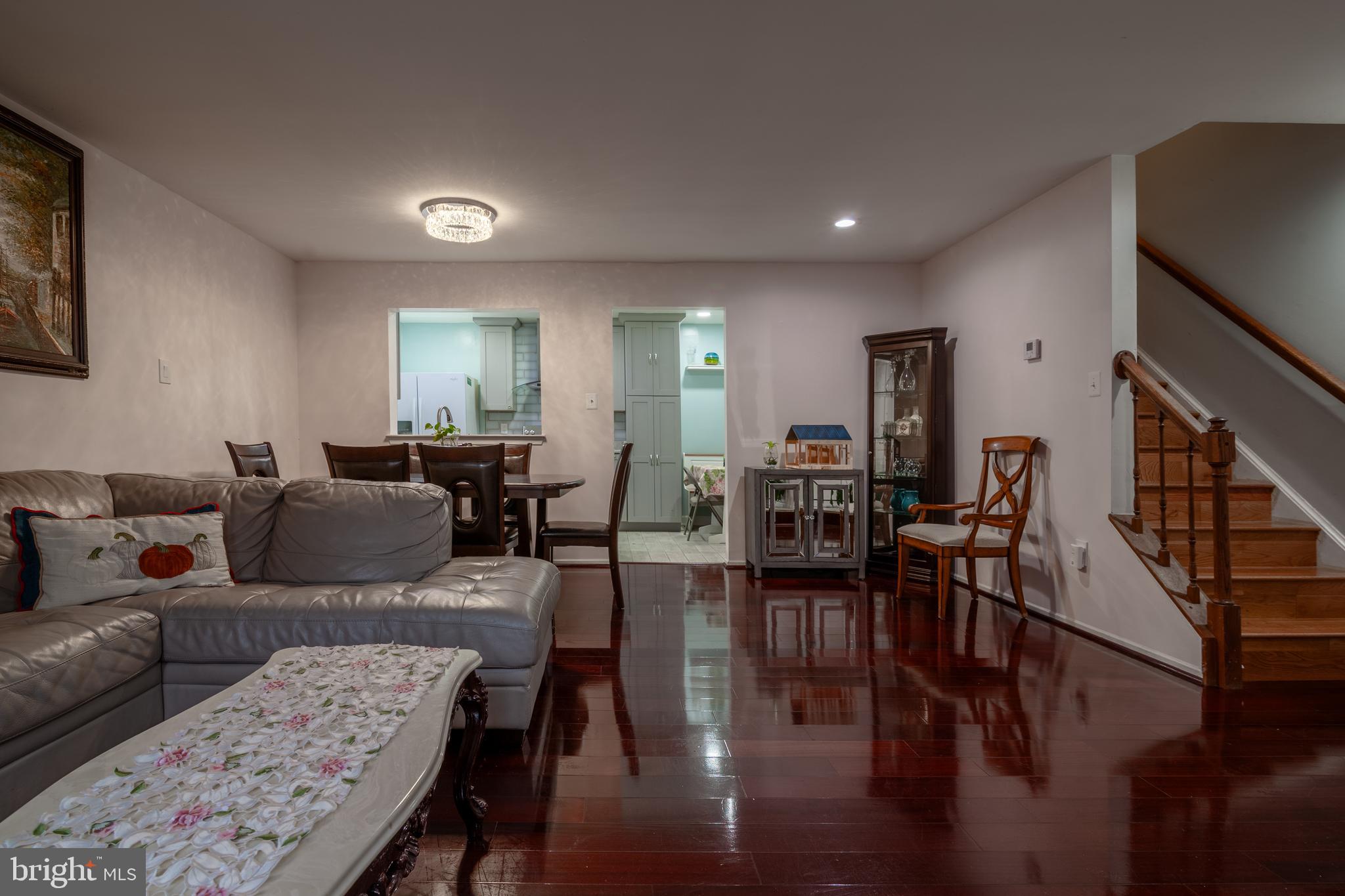 TOWNES OF GLOUCESTER - Residential Lease