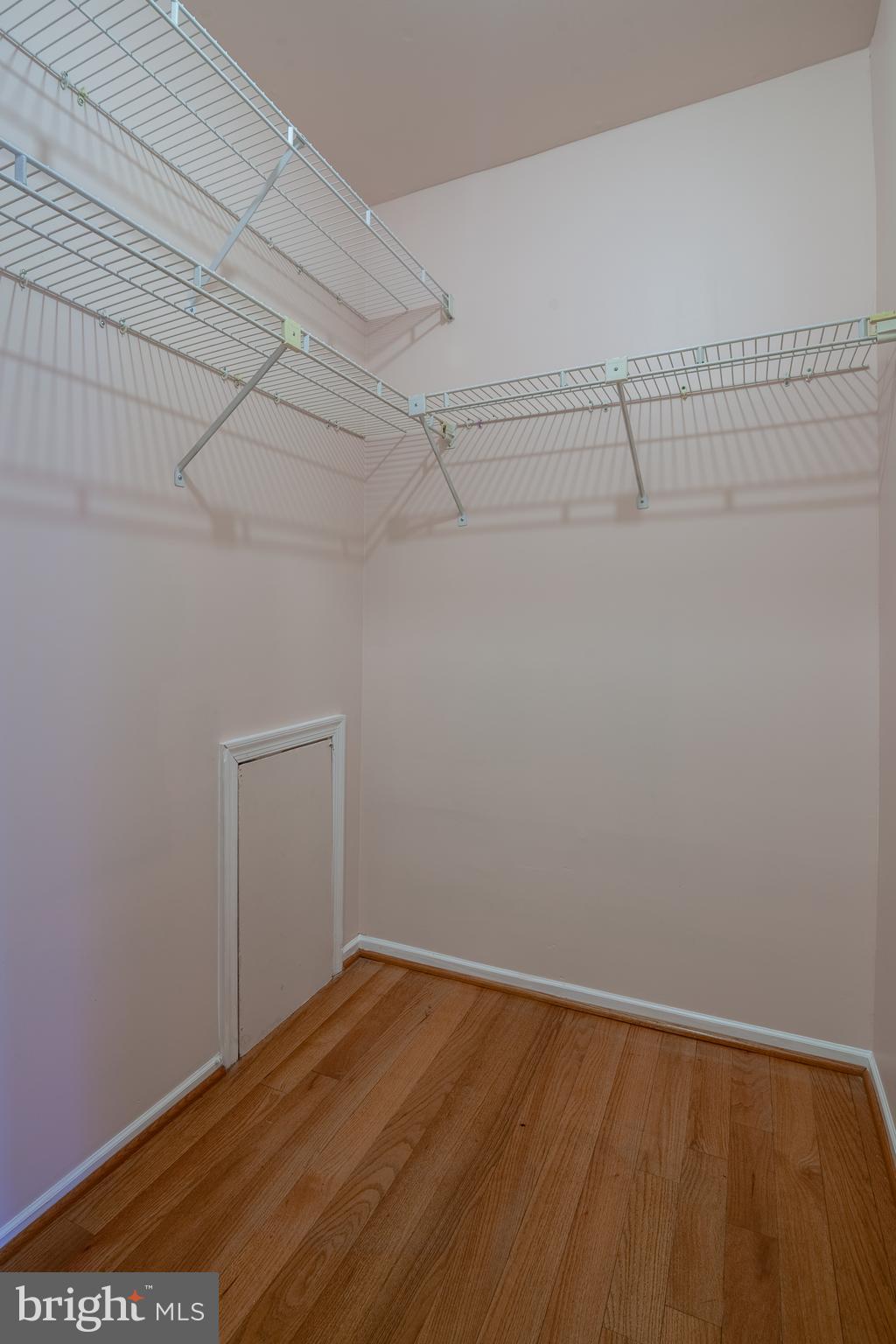 TOWNES OF GLOUCESTER - Residential Lease