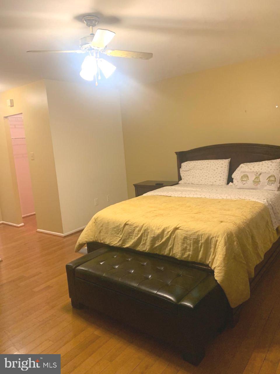 TOWNES OF GLOUCESTER - Residential Lease