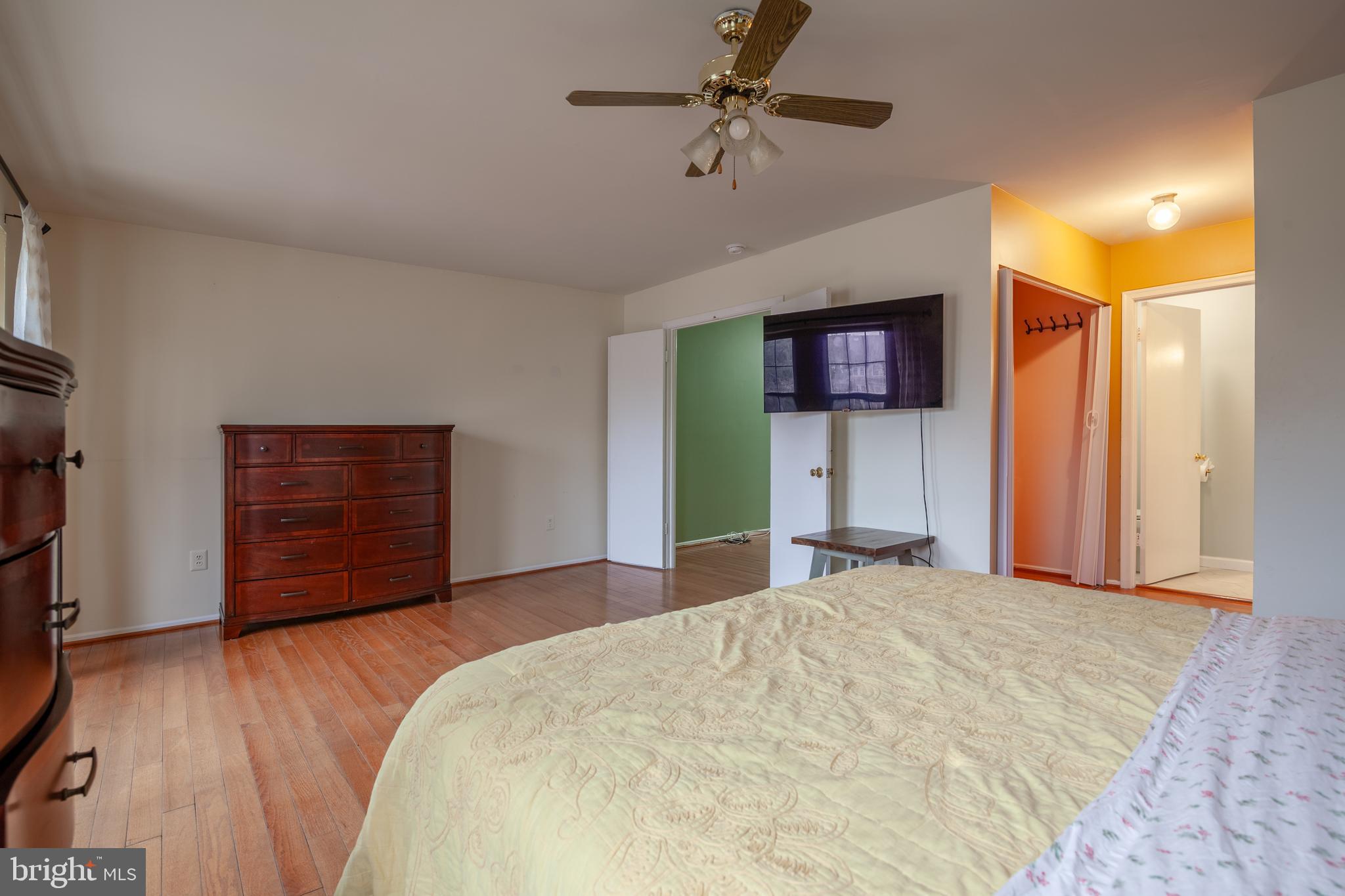 TOWNES OF GLOUCESTER - Residential Lease