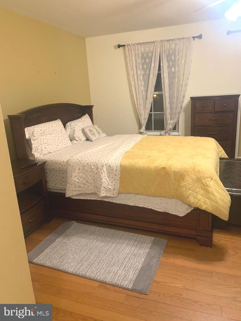 TOWNES OF GLOUCESTER - Residential Lease