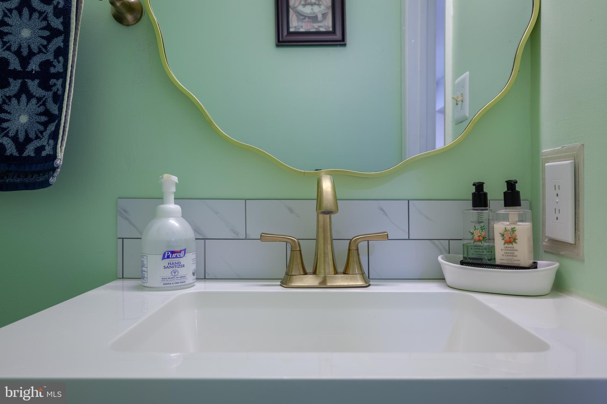 TOWNES OF GLOUCESTER - Residential Lease