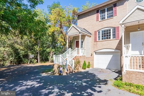 3835 MILL RACE COURT ROCKINGHAM VA 22801