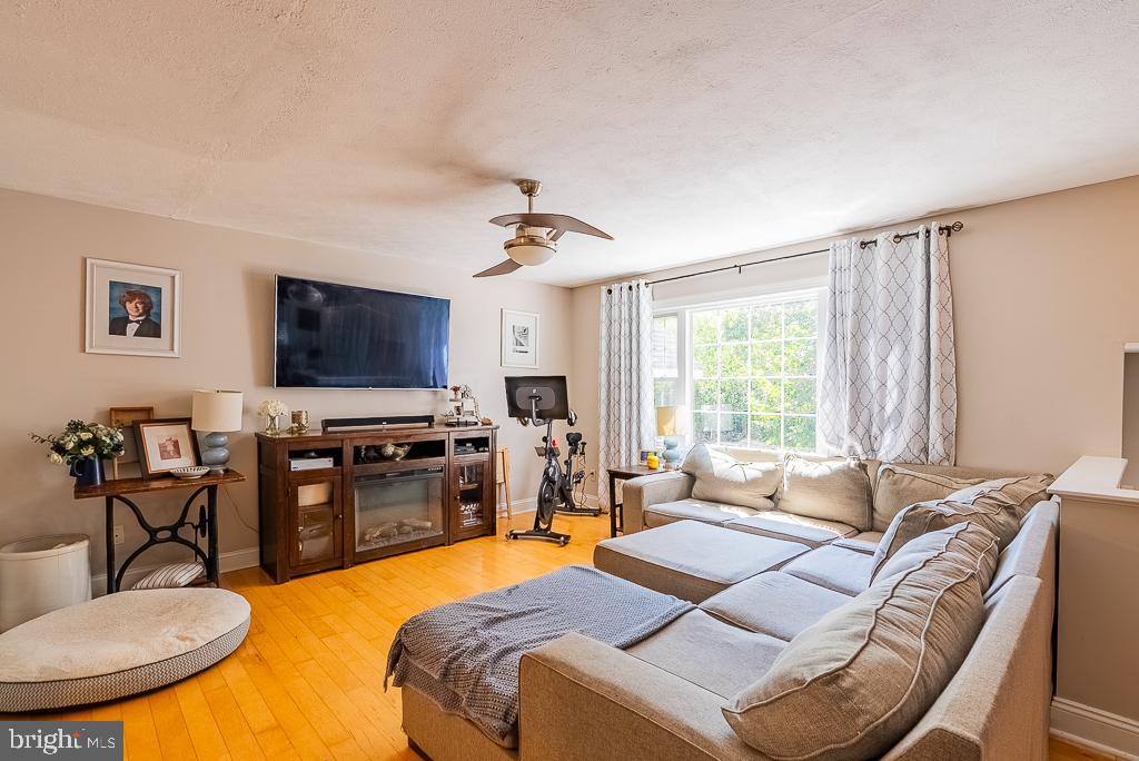 3835 MILL RACE COURT