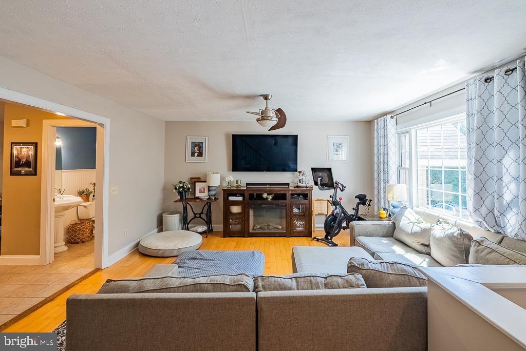 3835 MILL RACE COURT