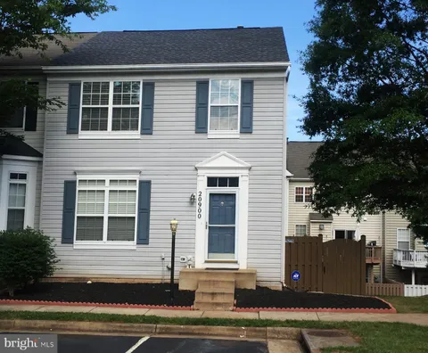 20900 Butterwood Falls Terrace, Sterling, VA MLS: VALO2108928