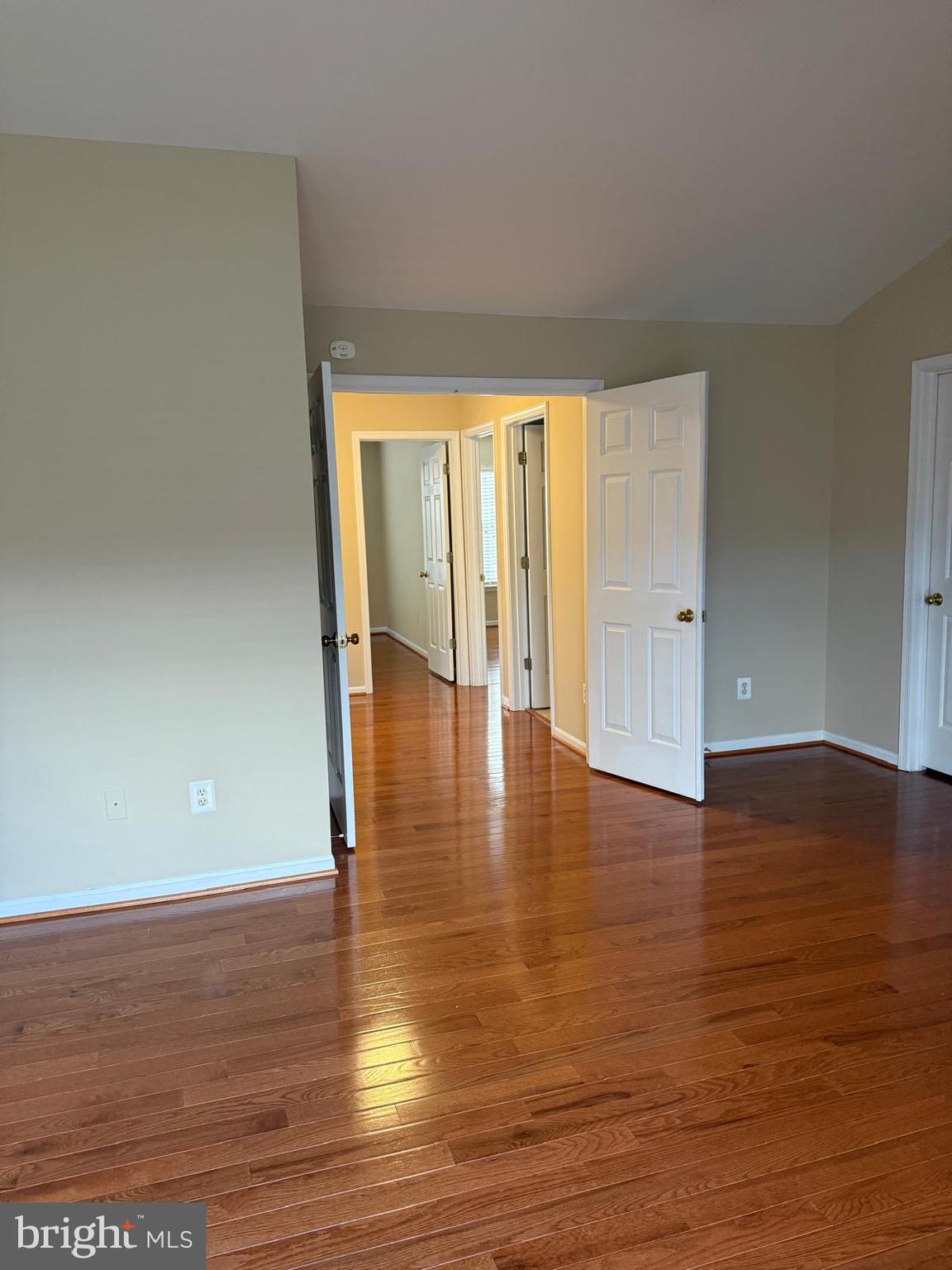 GREAT FALLS CHASE - Residential