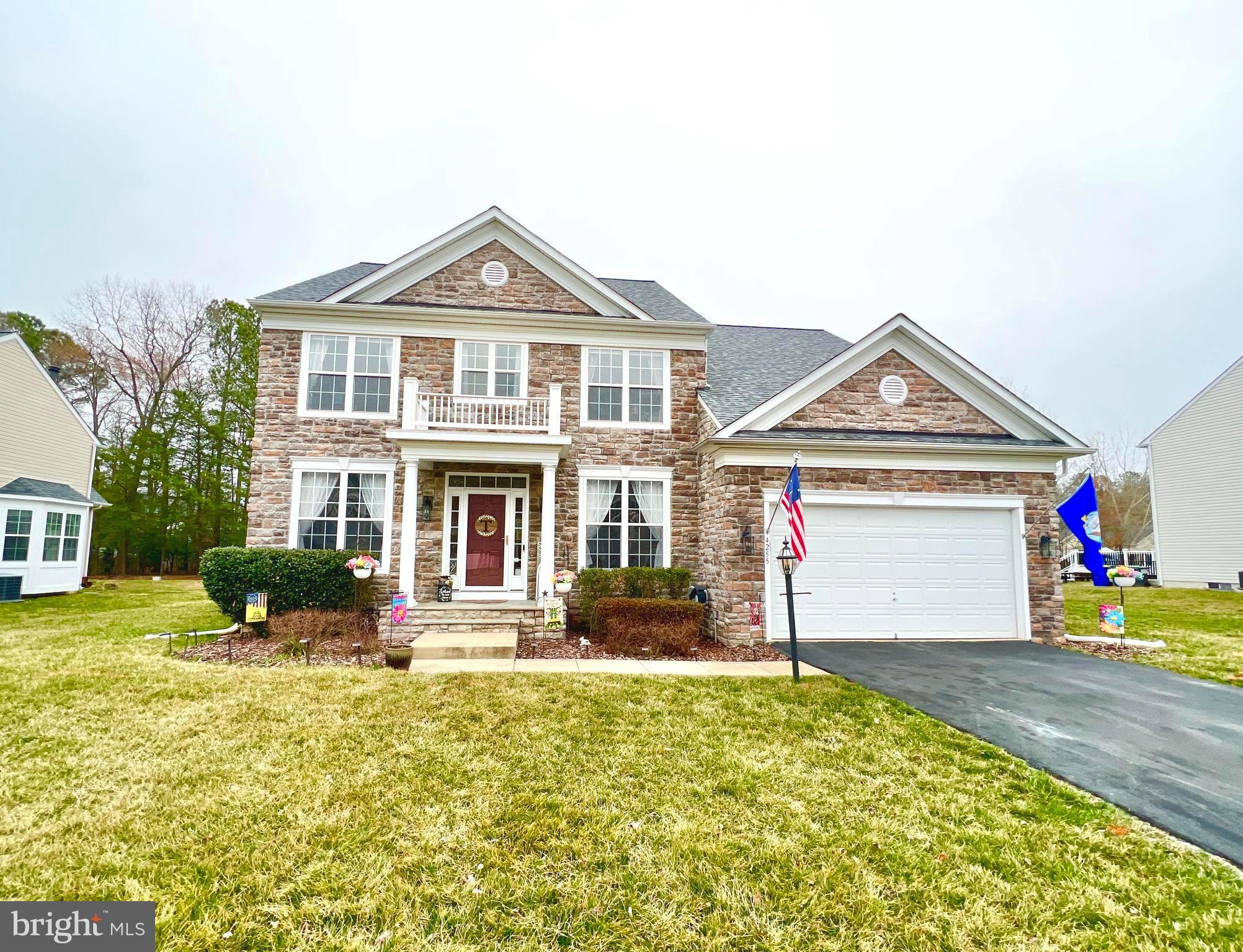 CHATHAM  VILLAGE - Residential