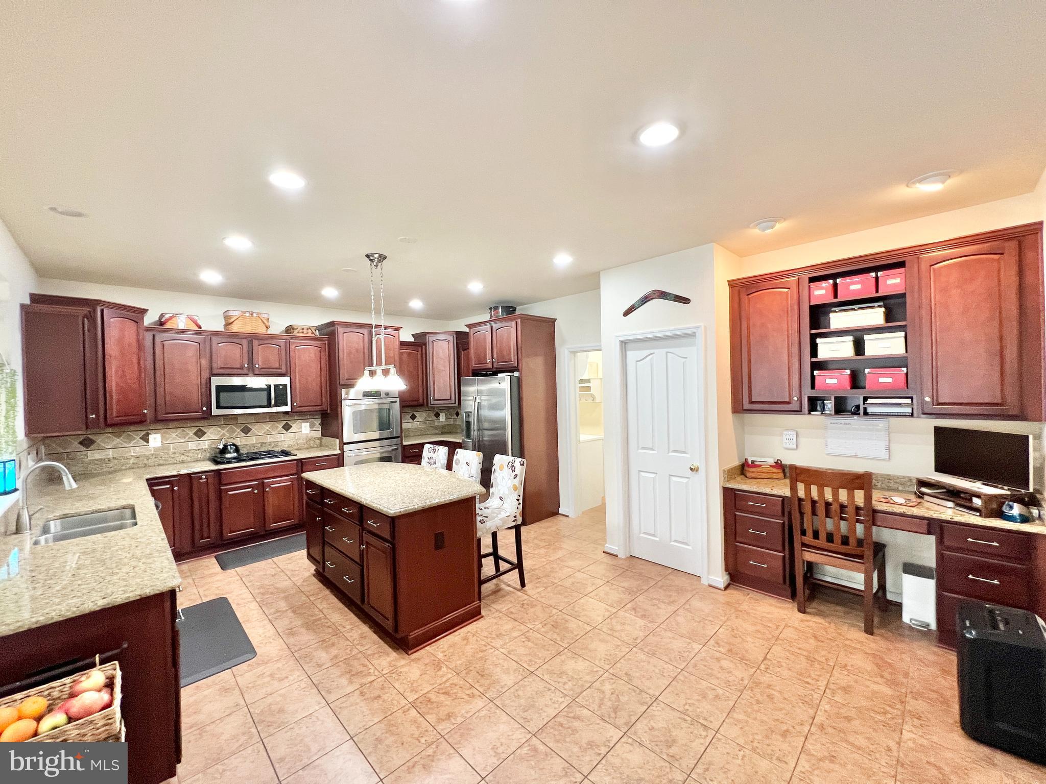 CHATHAM  VILLAGE - Residential