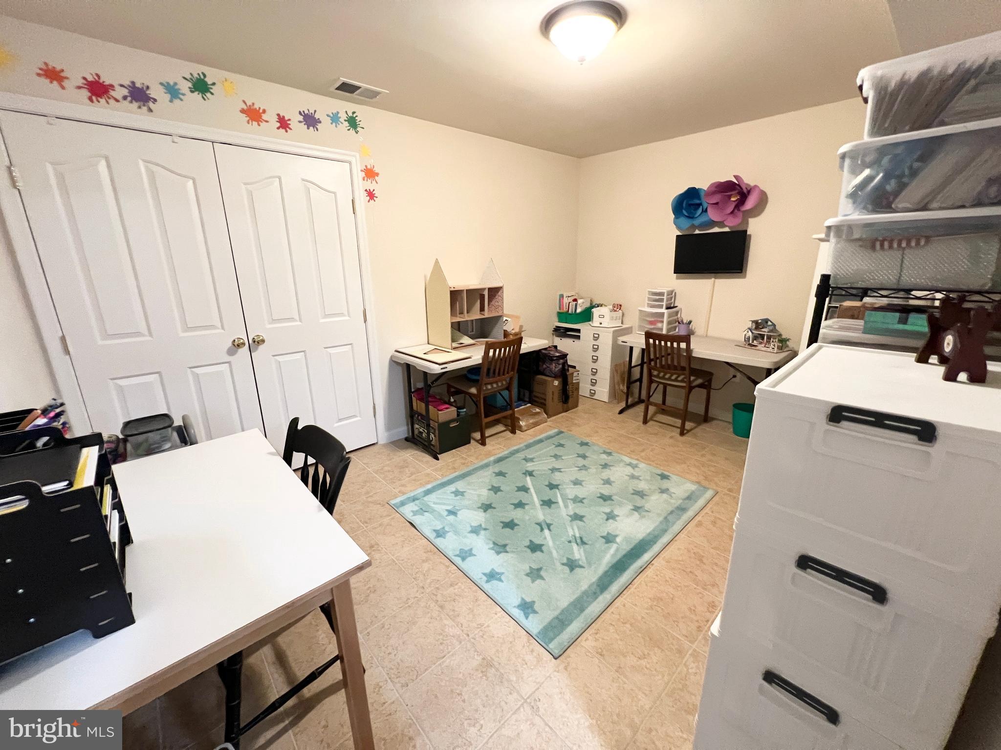 CHATHAM  VILLAGE - Residential