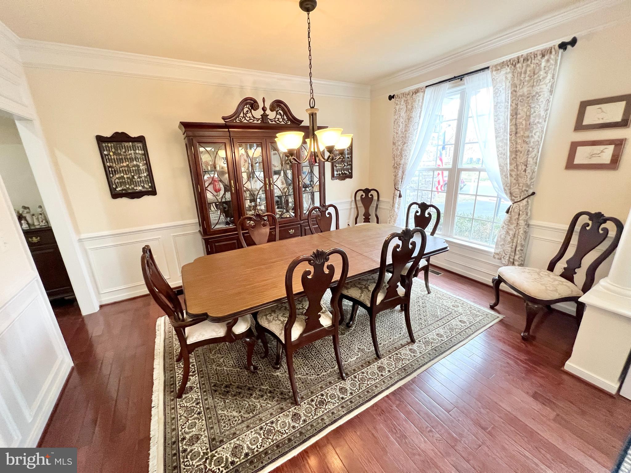 CHATHAM  VILLAGE - Residential