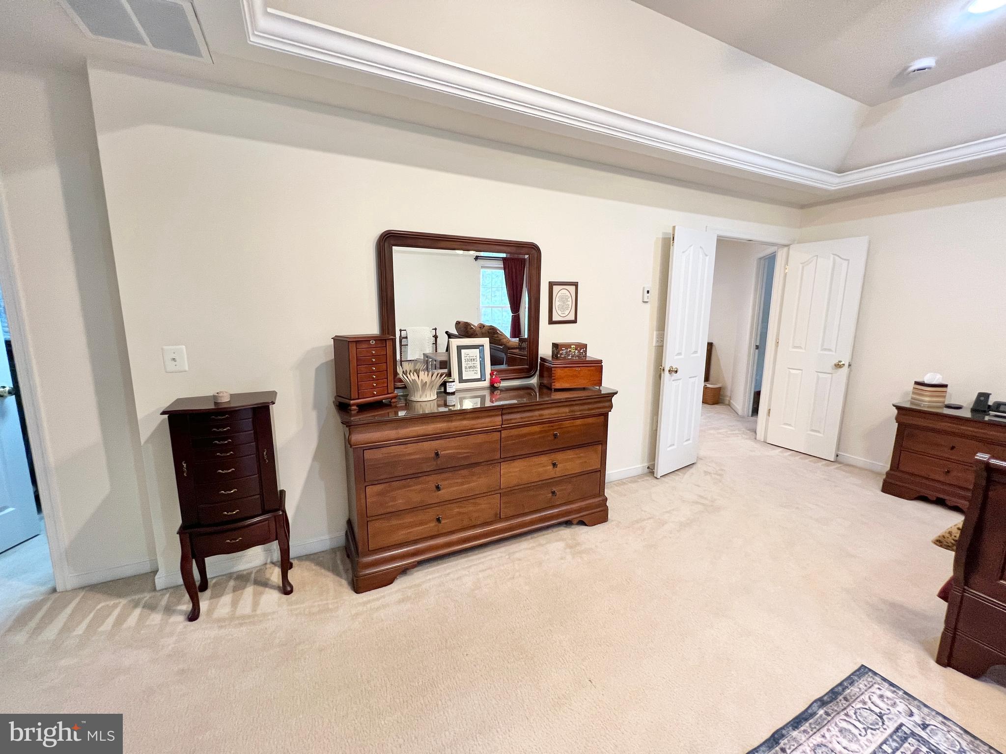 CHATHAM  VILLAGE - Residential