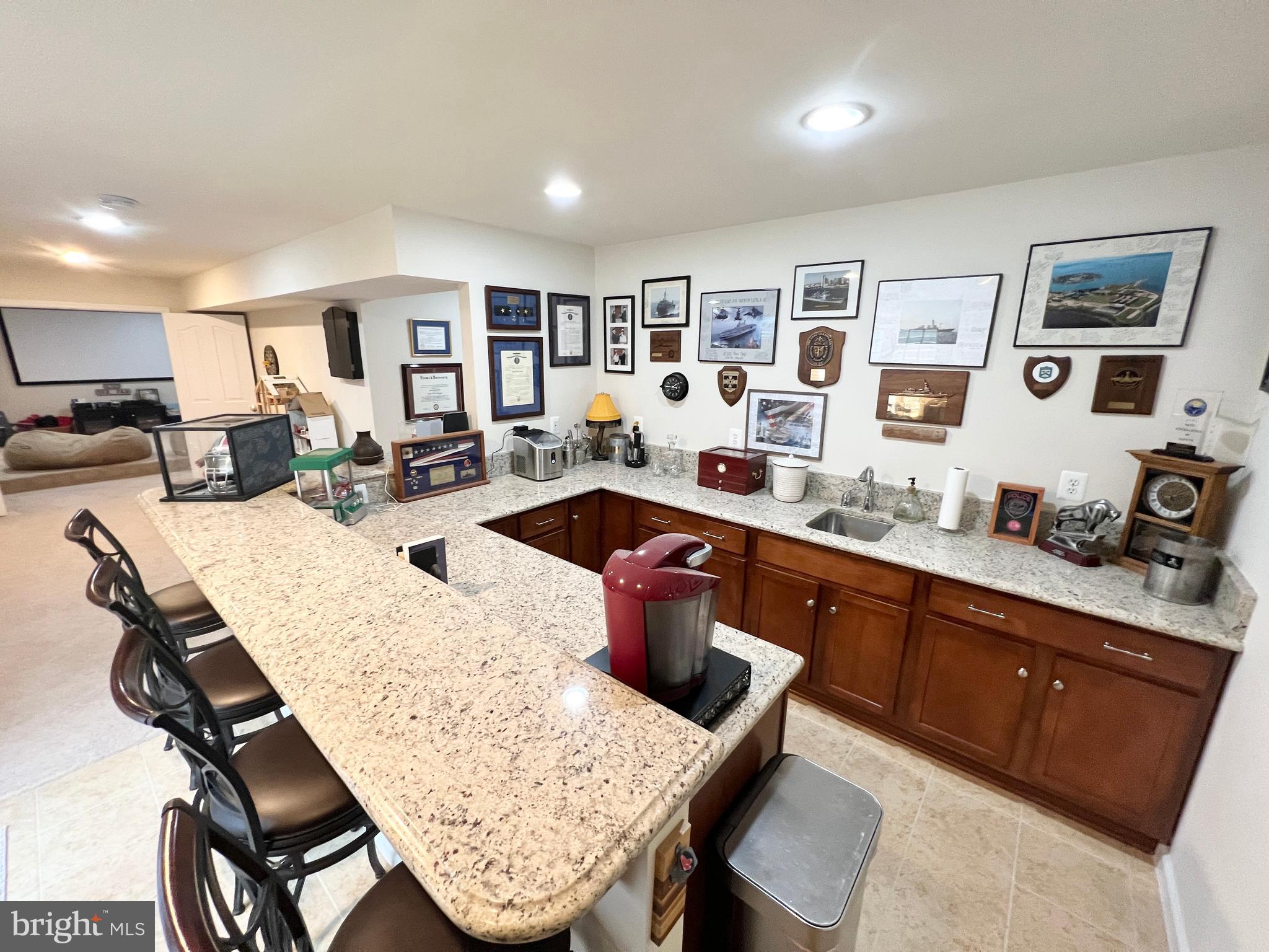 CHATHAM  VILLAGE - Residential