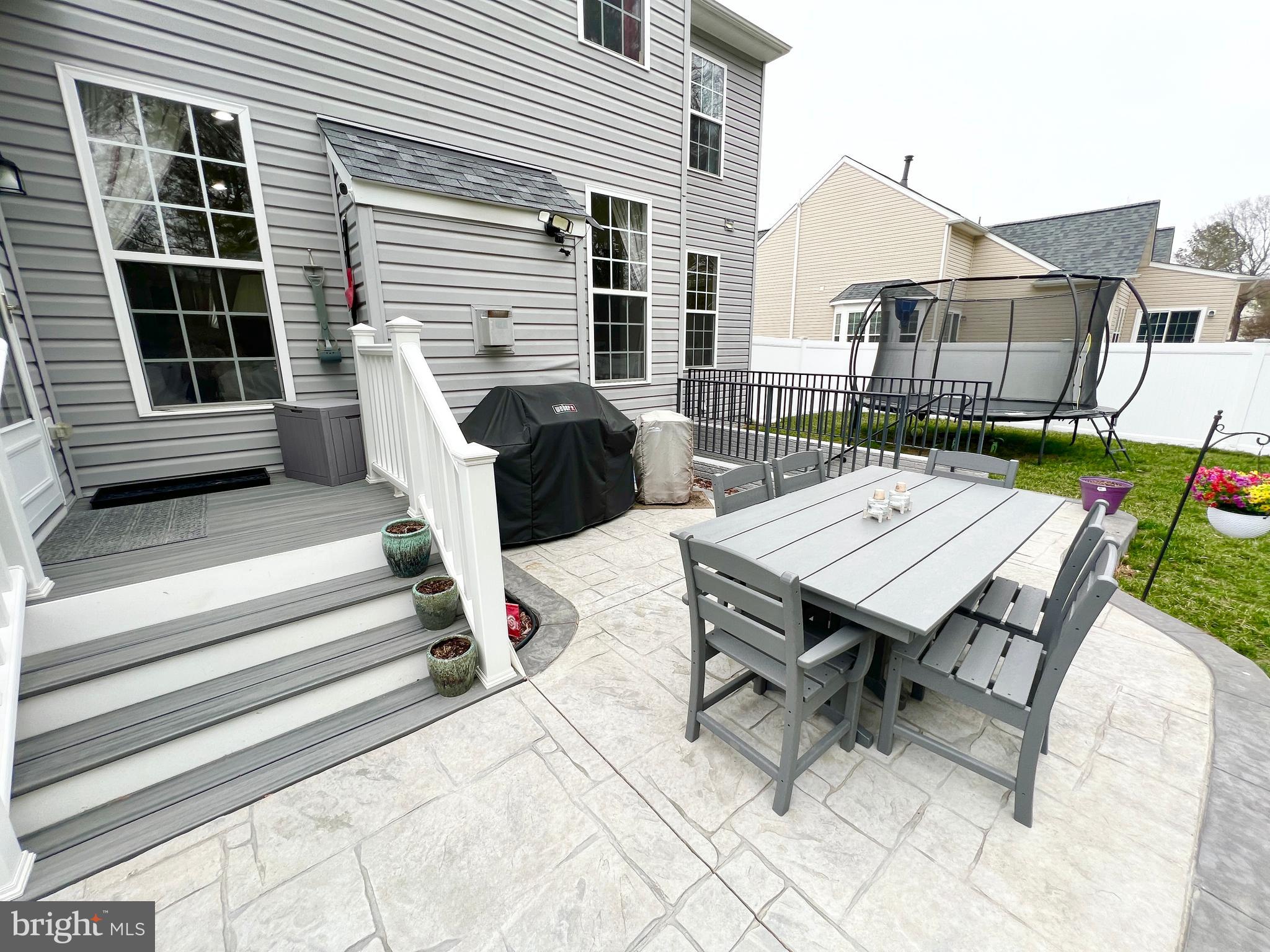 CHATHAM  VILLAGE - Residential