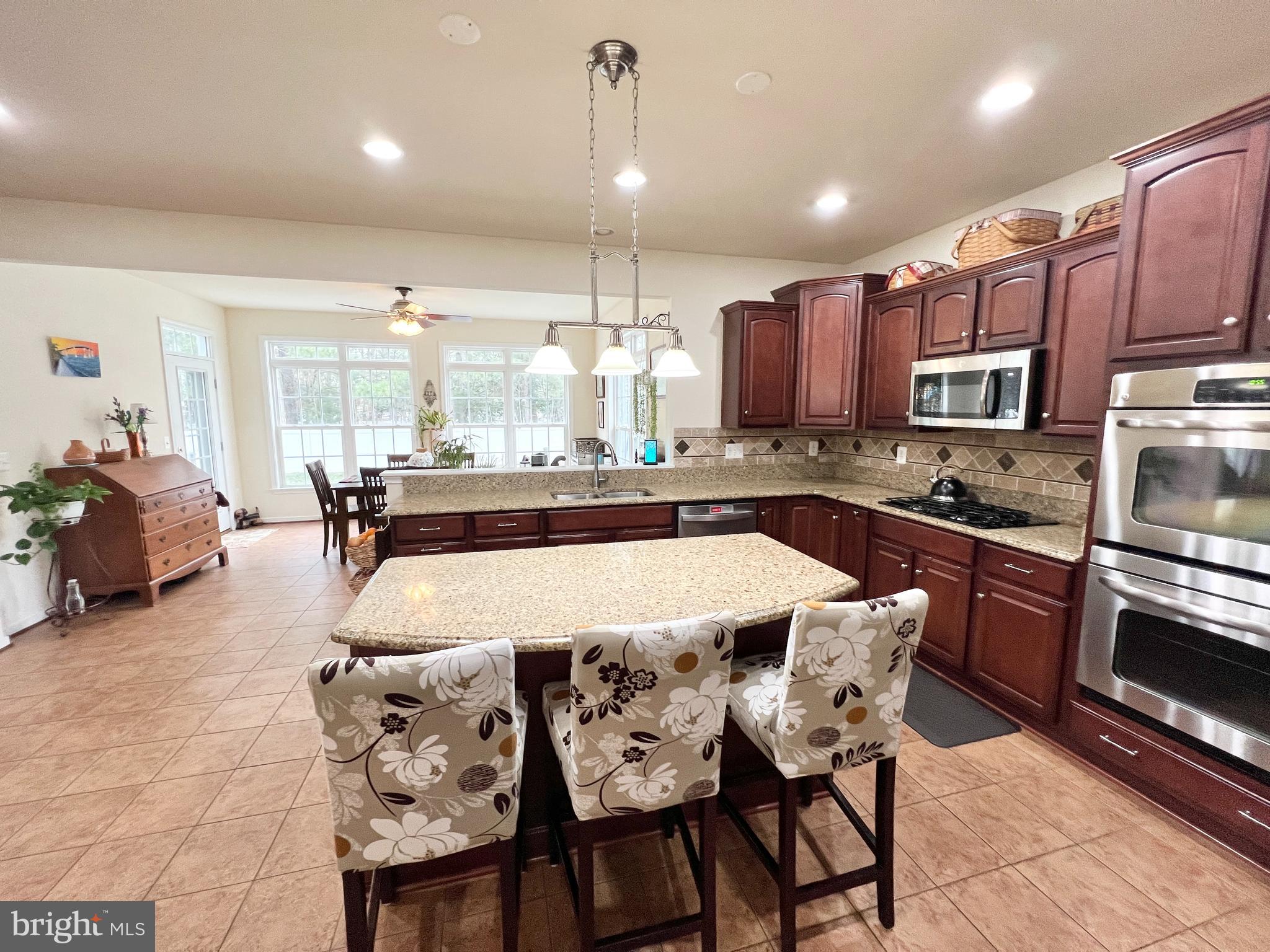 CHATHAM  VILLAGE - Residential