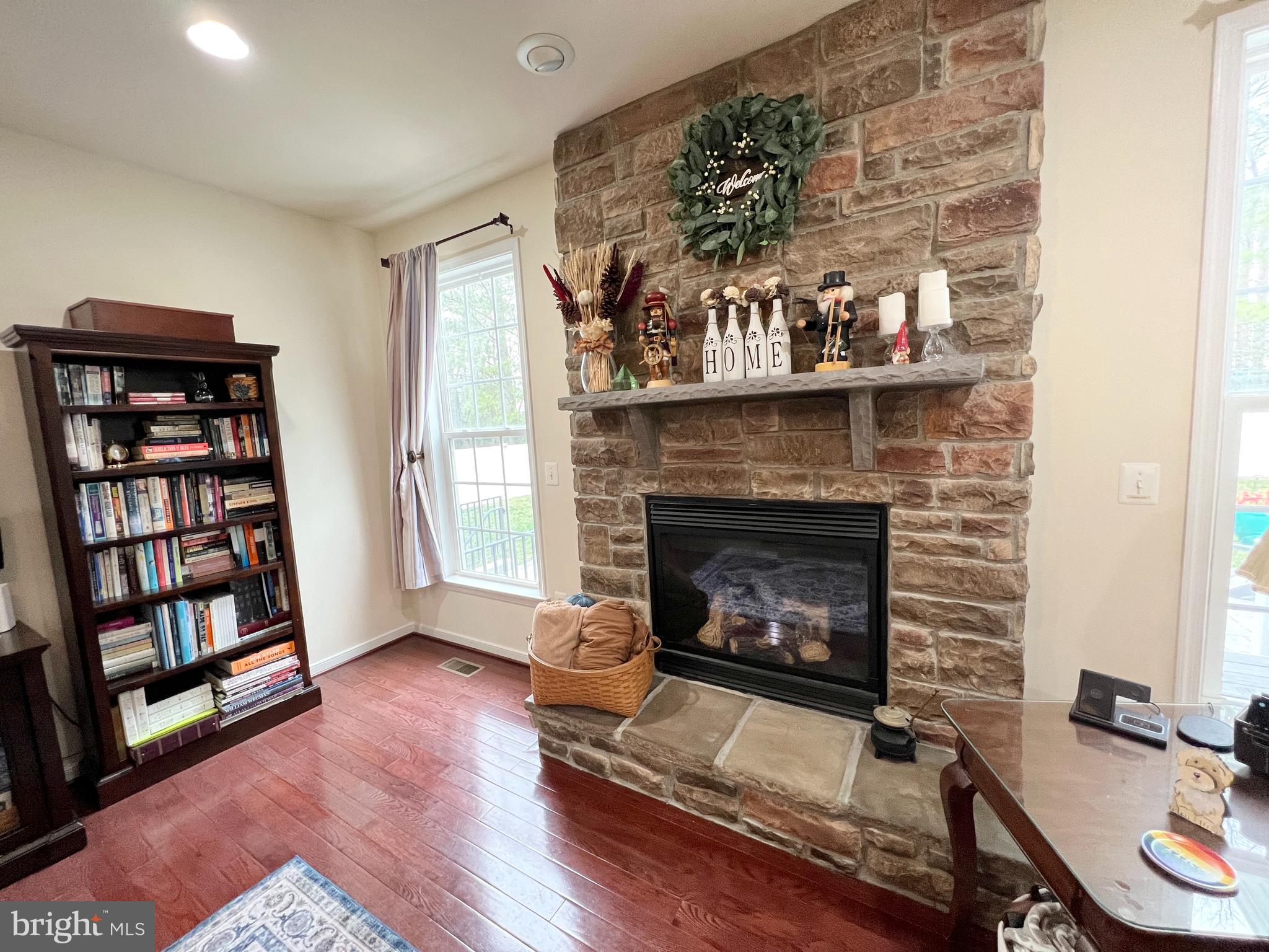 CHATHAM  VILLAGE - Residential