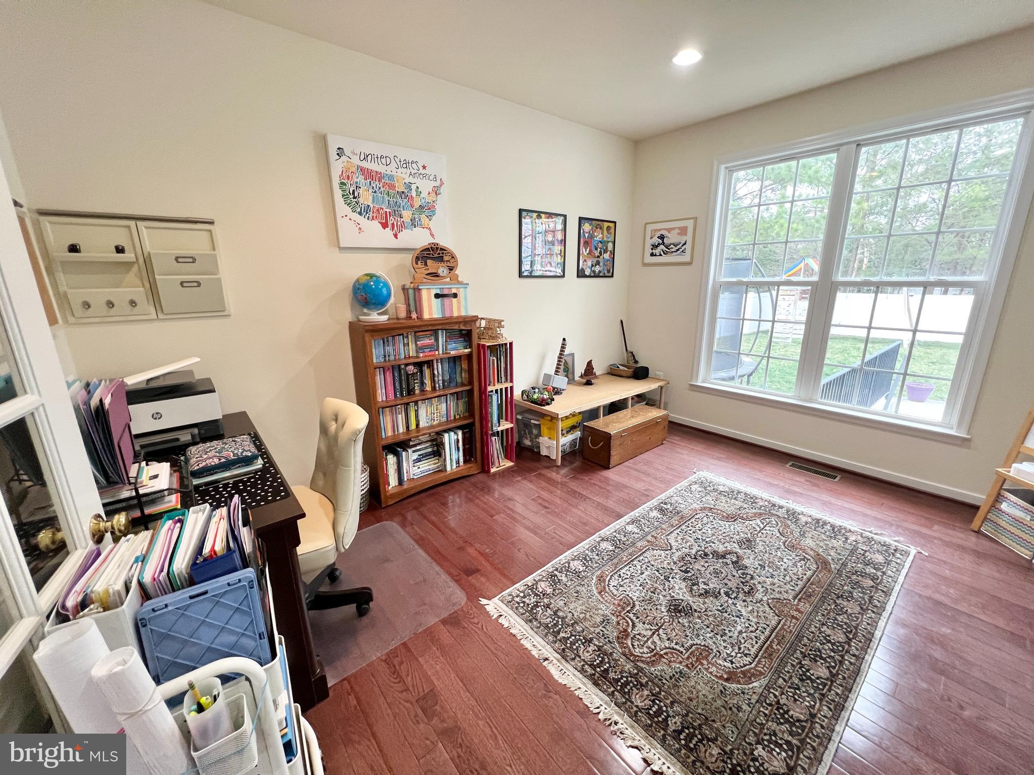 CHATHAM  VILLAGE - Residential