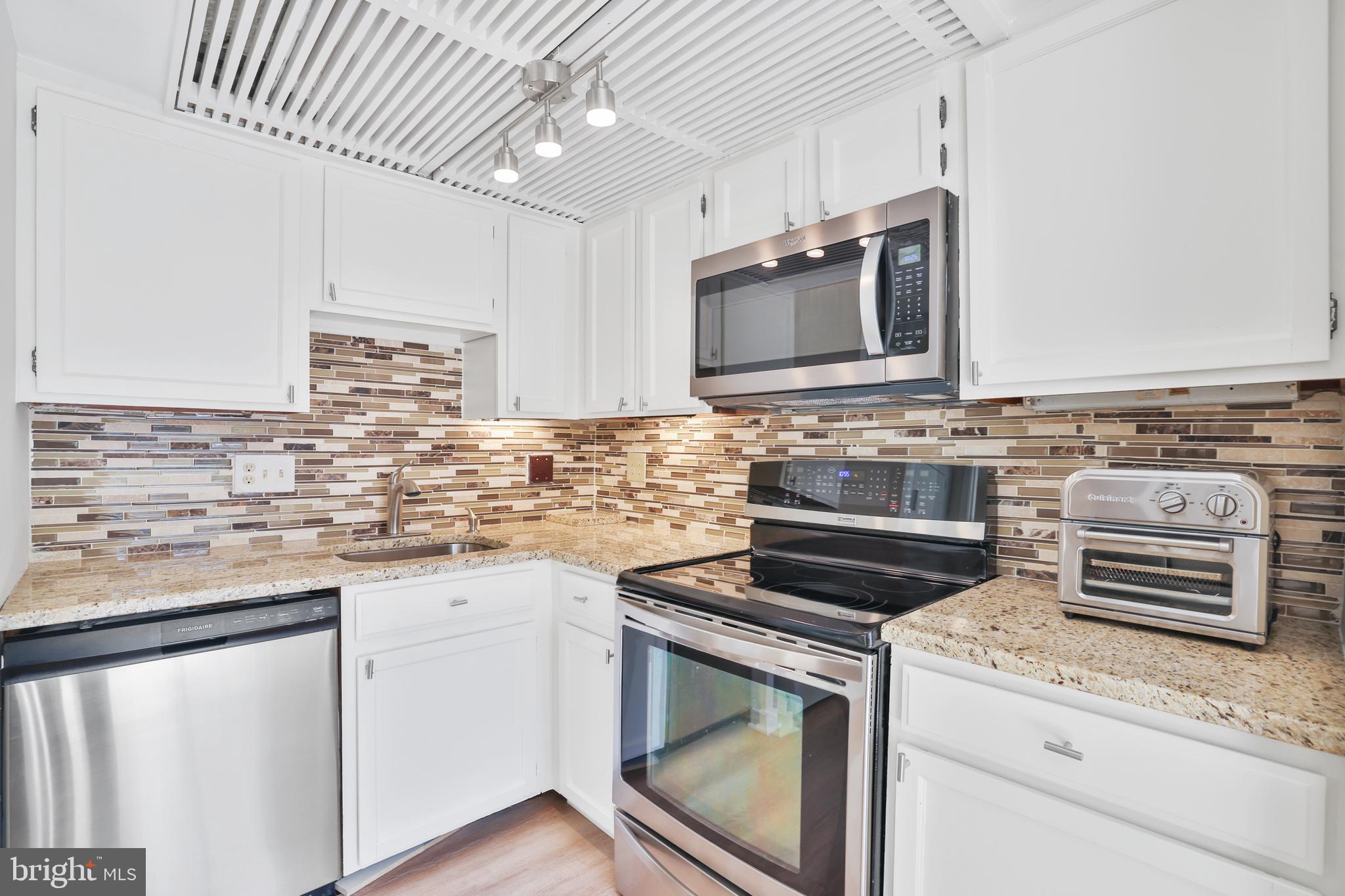 1602 CHIMNEY HOUSE ROAD 1602