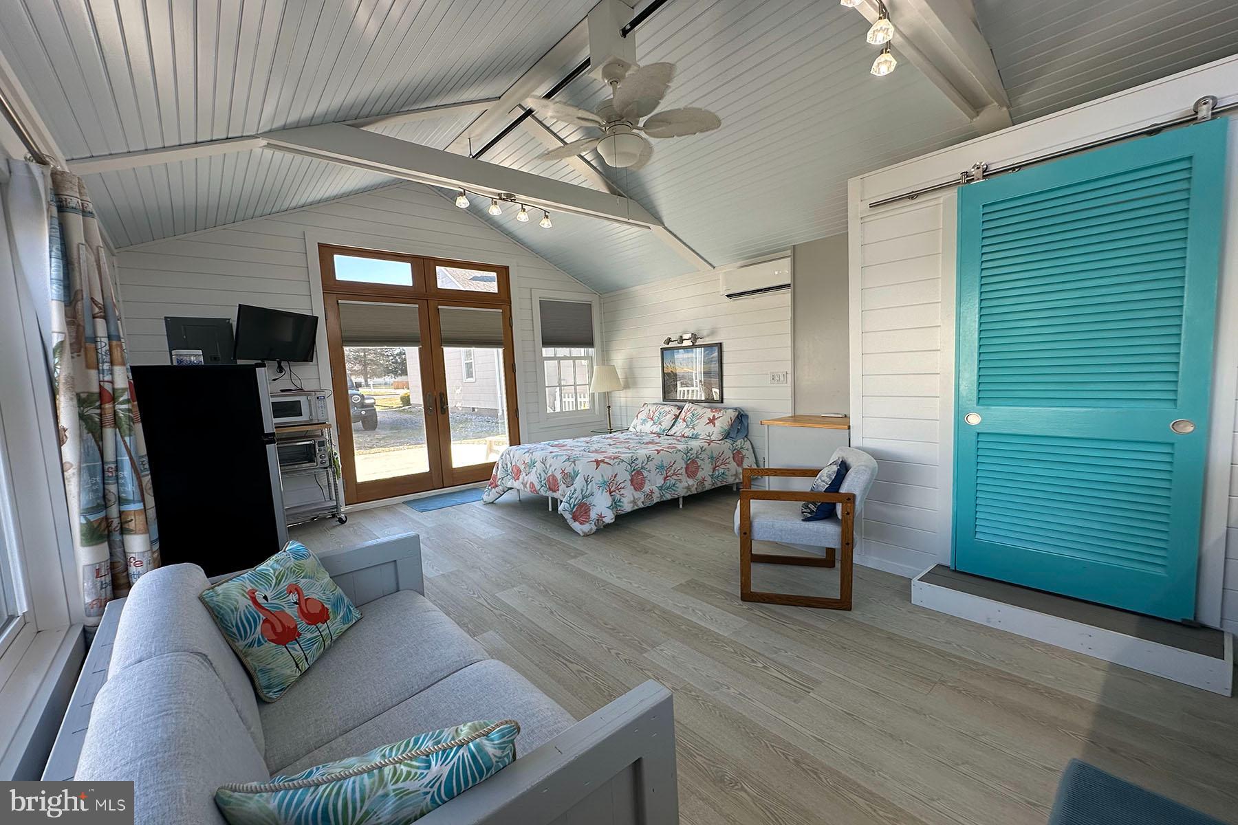 EASTON - Residential Lease