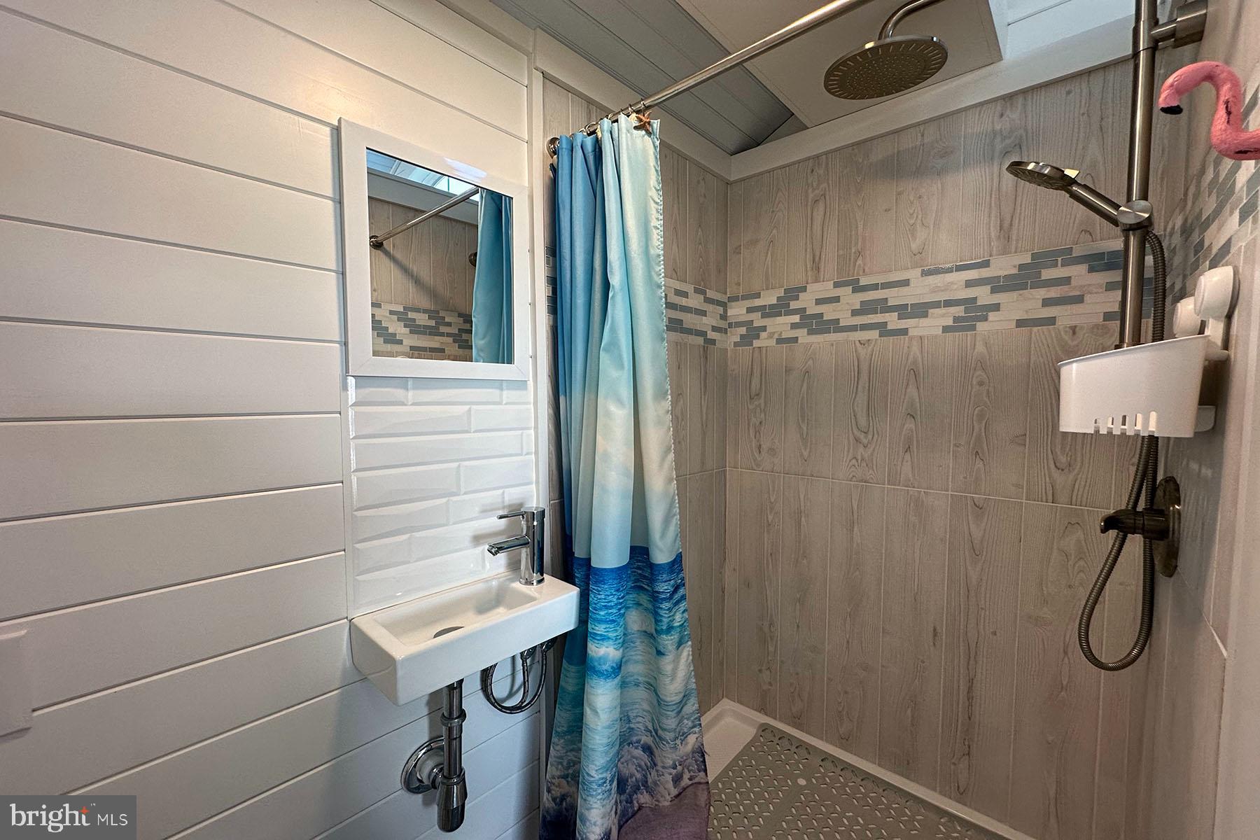 EASTON - Residential Lease