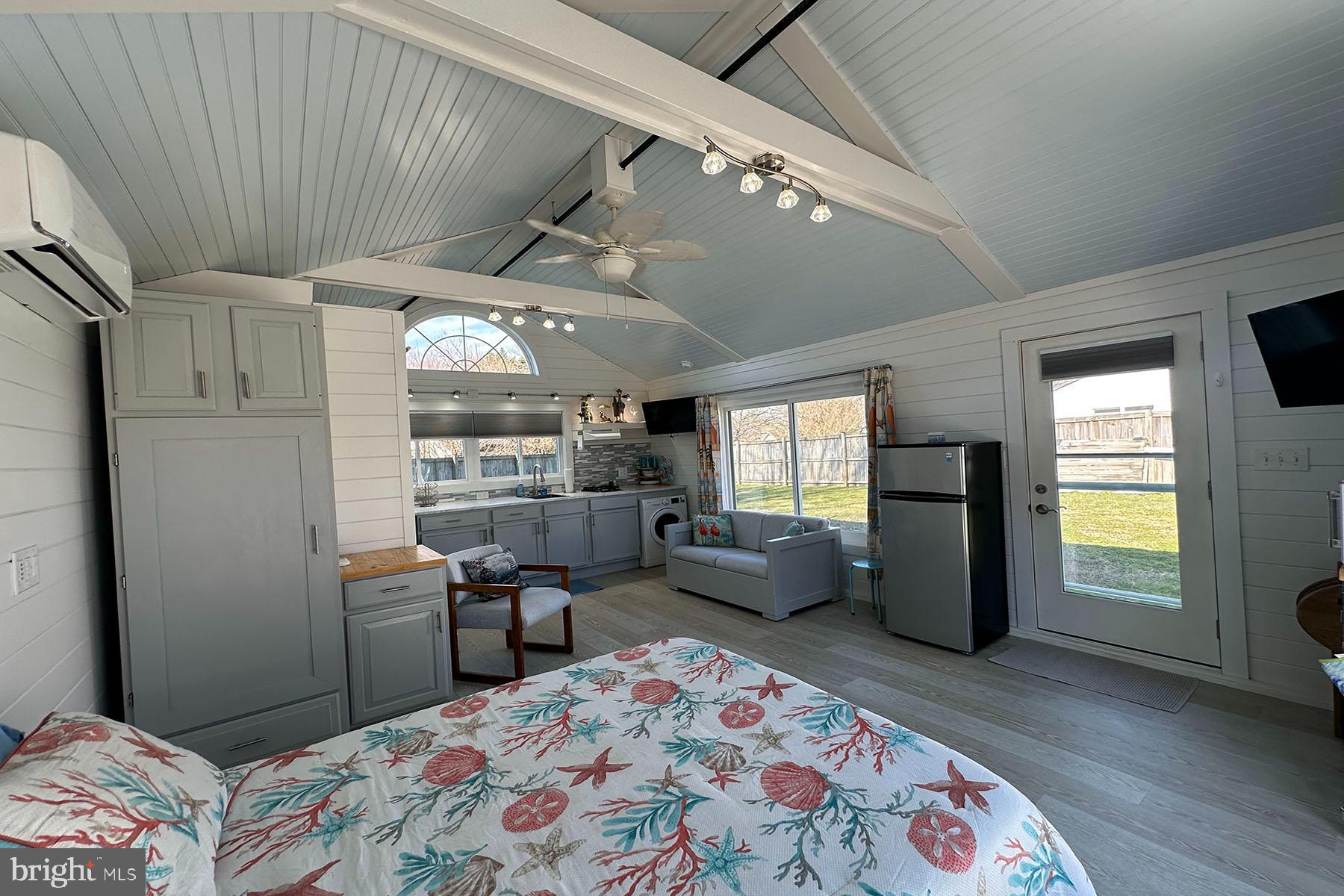 EASTON - Residential Lease