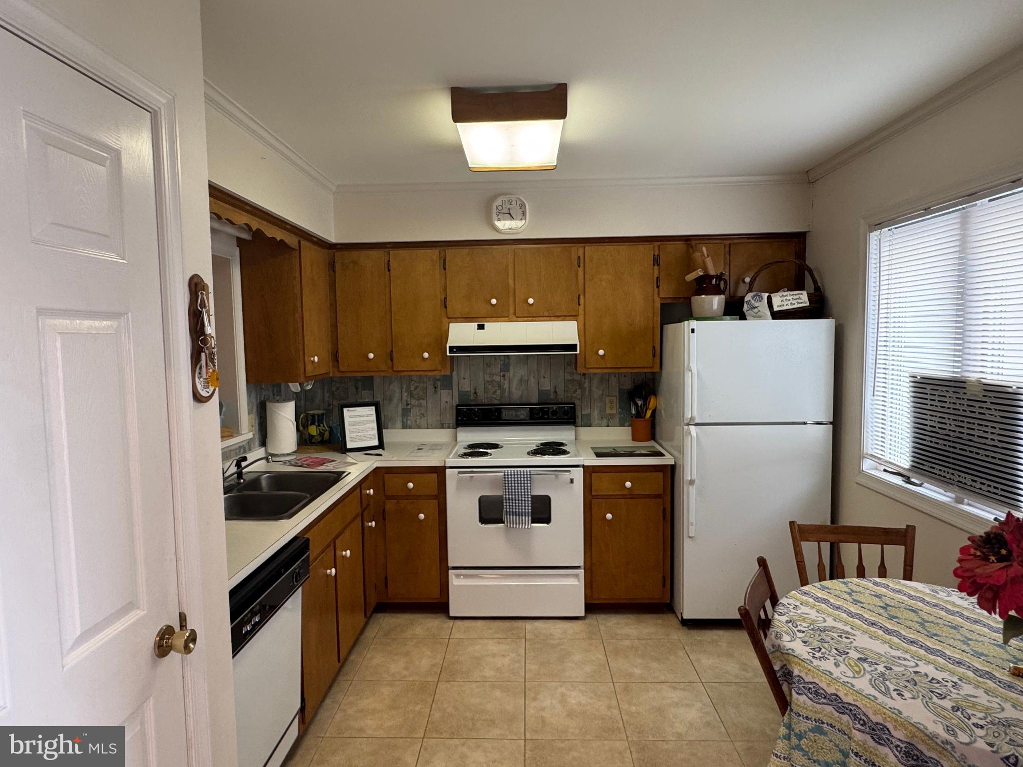 38288 MORNING GLORY CT 24