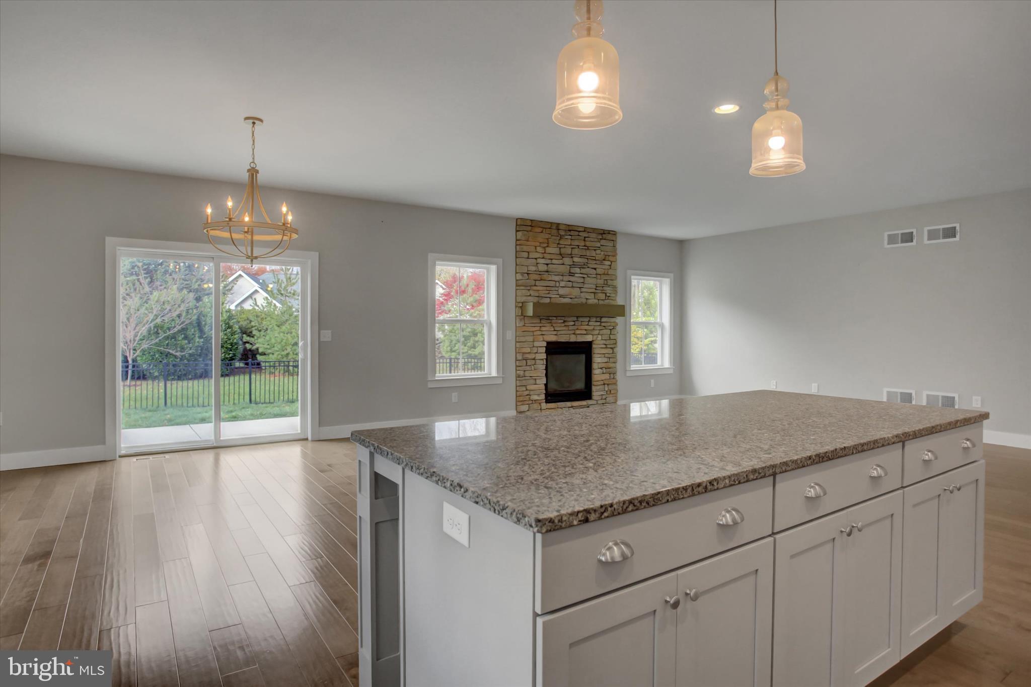 WRIGHT'S LANDING - Residential