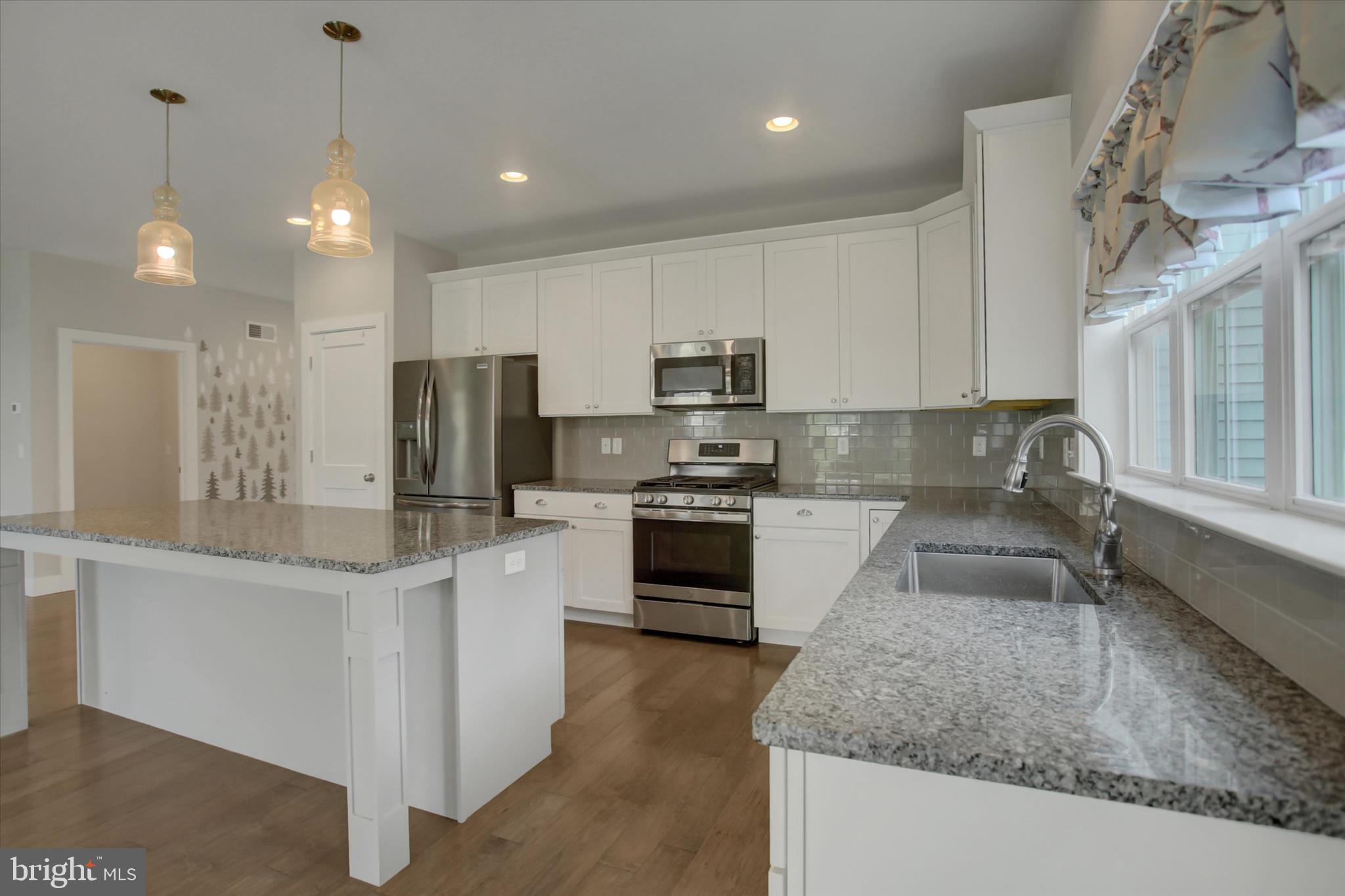 WRIGHT'S LANDING - Residential