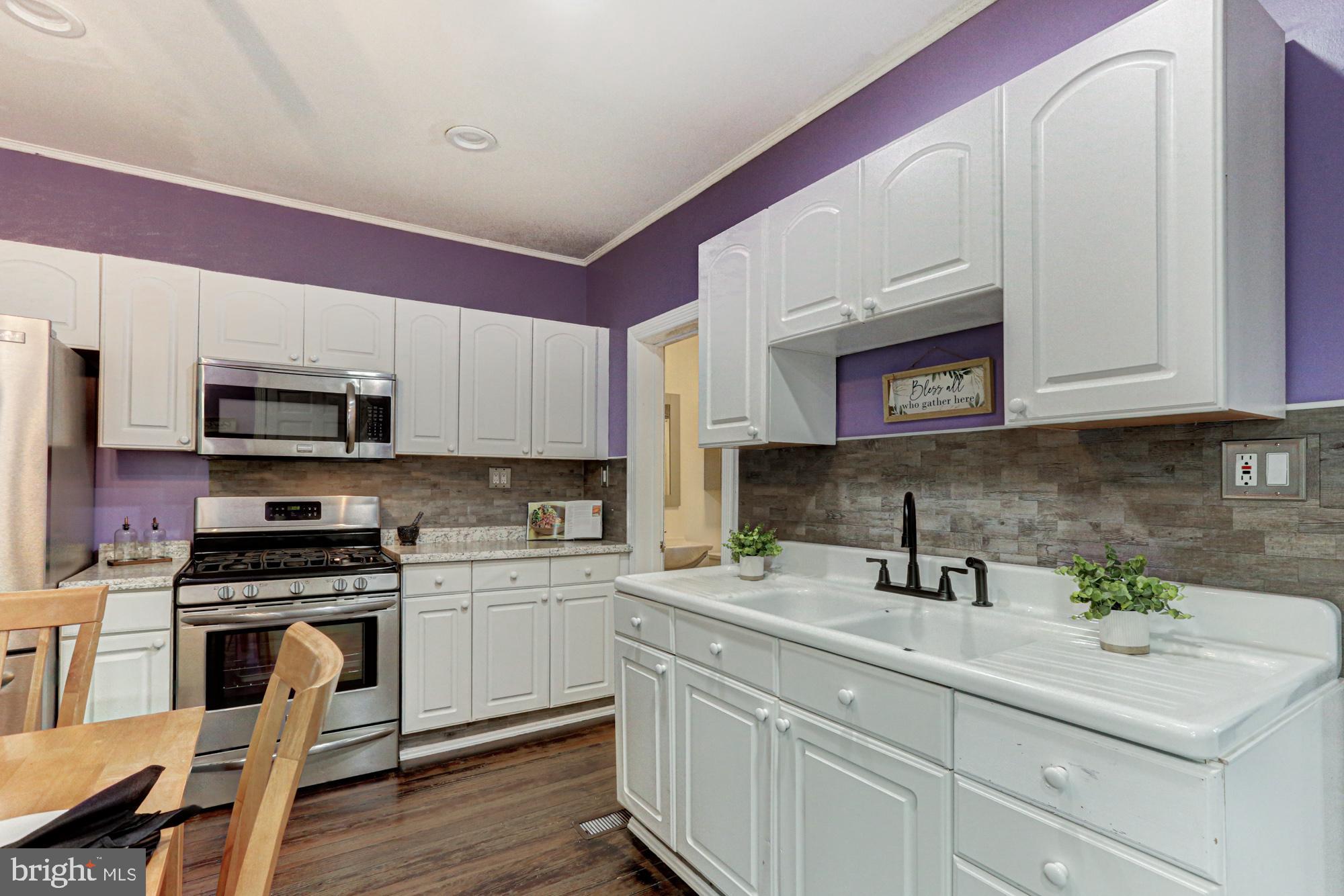 CLAYTON - Residential