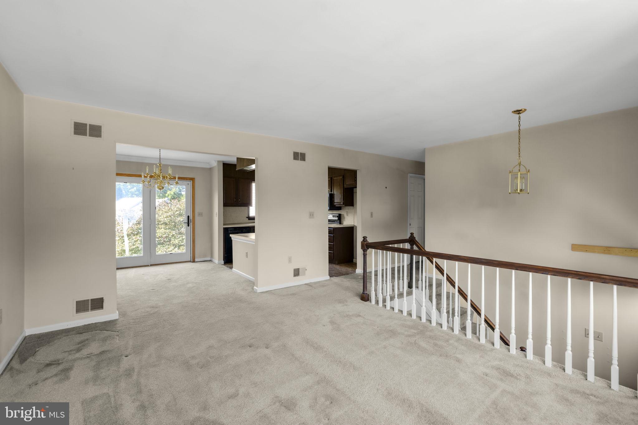 1525 EDINBOROUGH CIRCLE