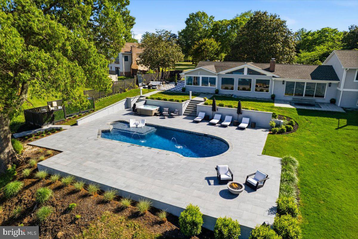 ESPERANZA FARMS - Residential