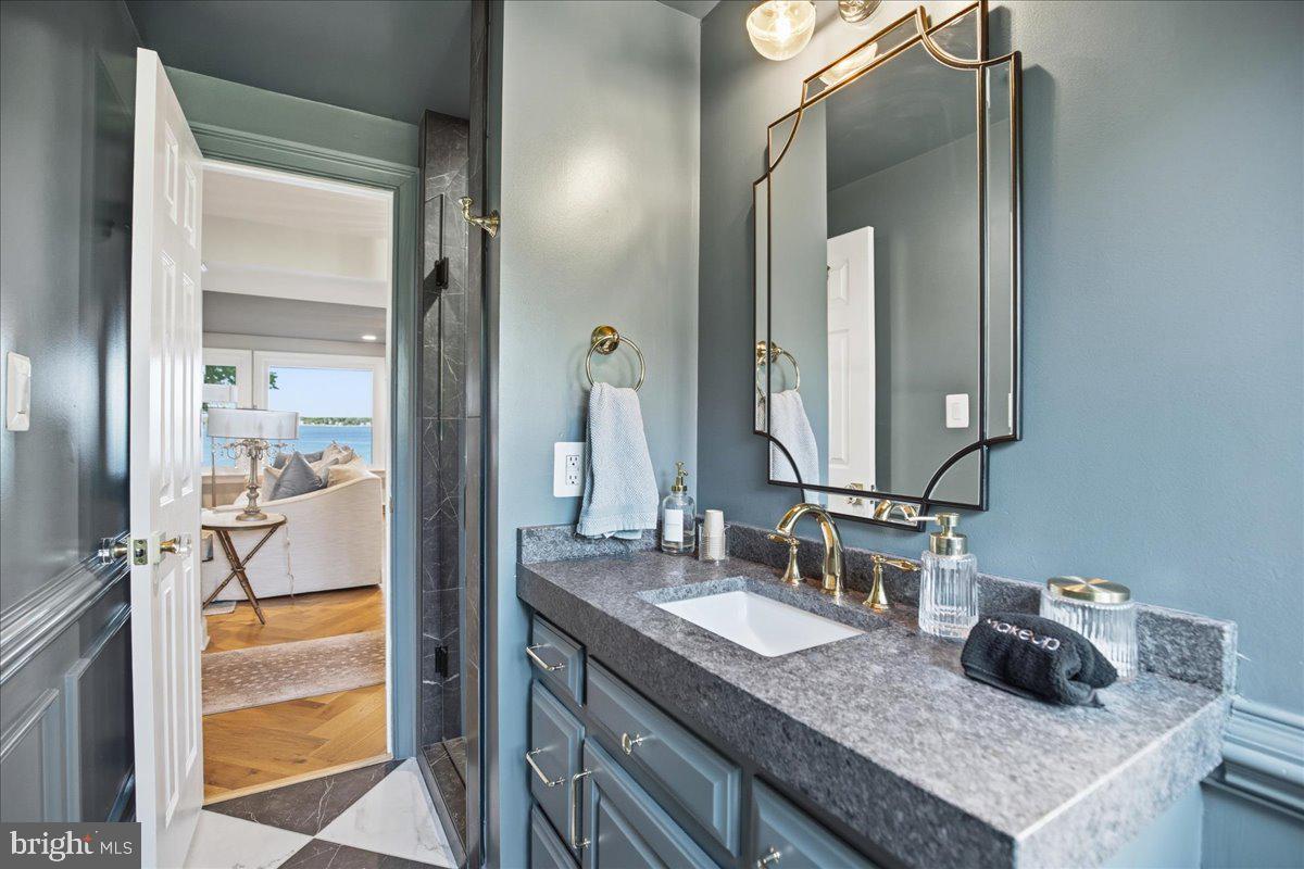 ESPERANZA FARMS - Residential