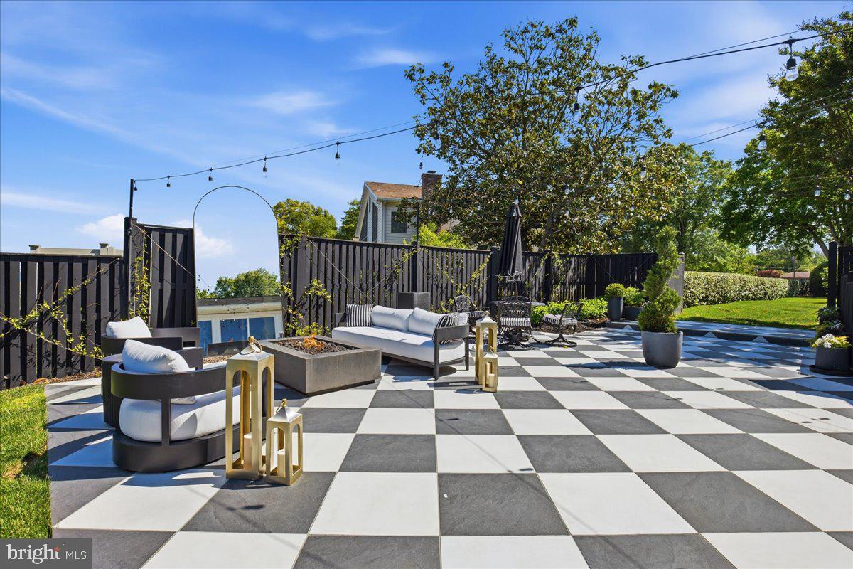ESPERANZA FARMS - Residential