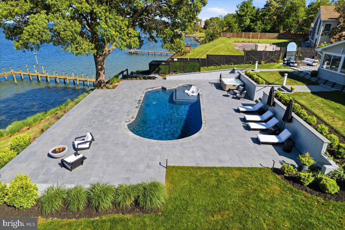 ESPERANZA FARMS - Residential