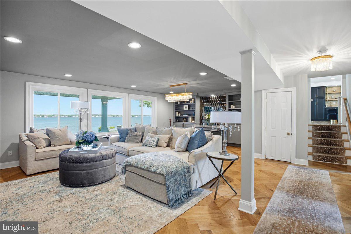 ESPERANZA FARMS - Residential
