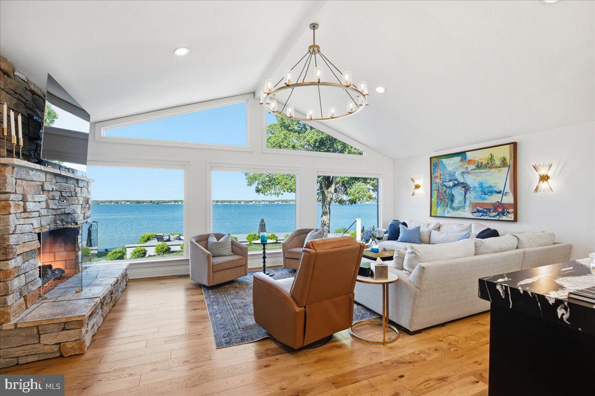 ESPERANZA FARMS - Residential