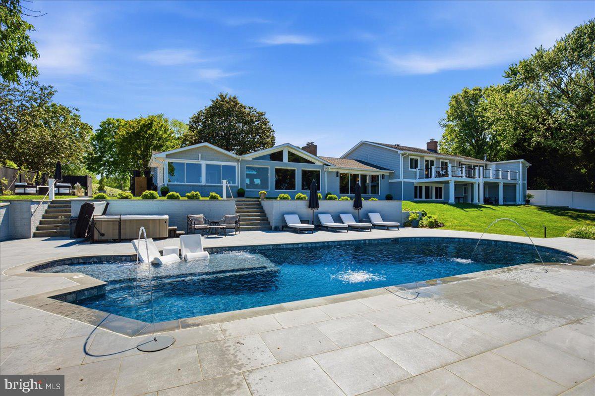 ESPERANZA FARMS - Residential