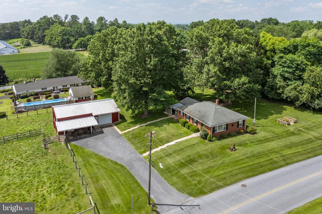 Photo of 353 S Market Street, SCHAEFFERSTOWN, PA 17088 (MLS # PALN2022208)
