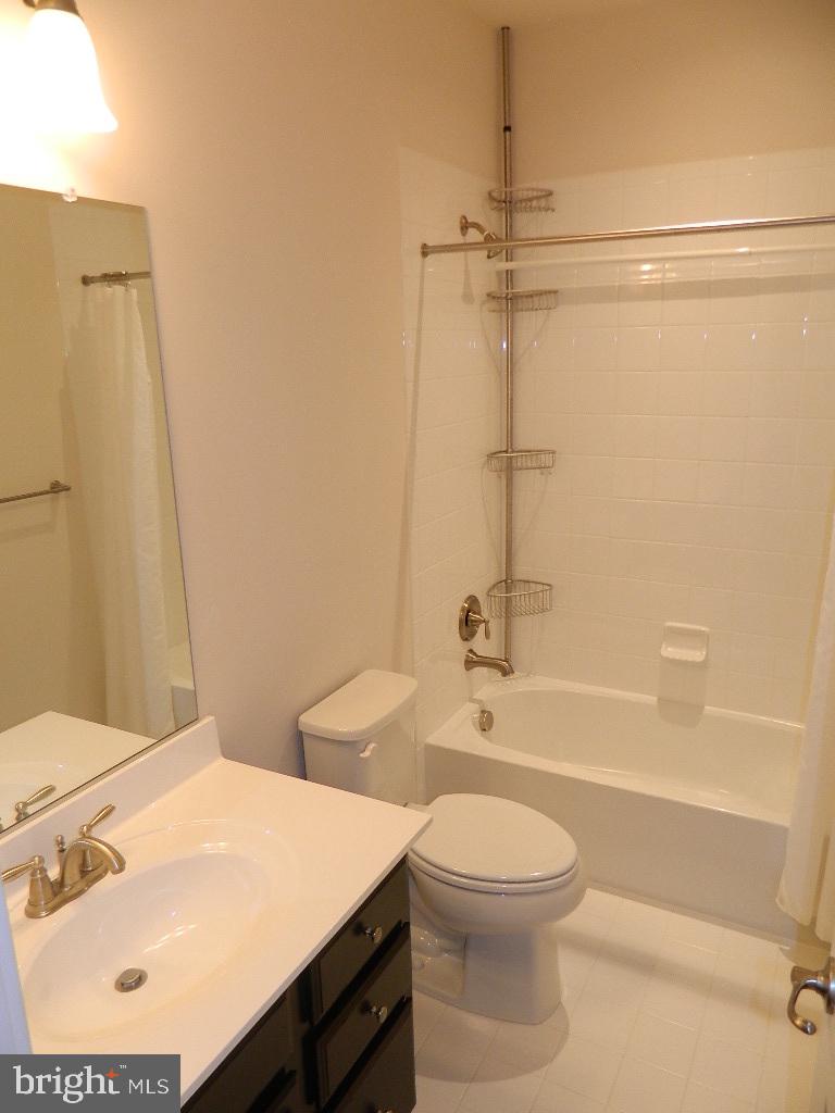 PARKSIDE - Residential Lease