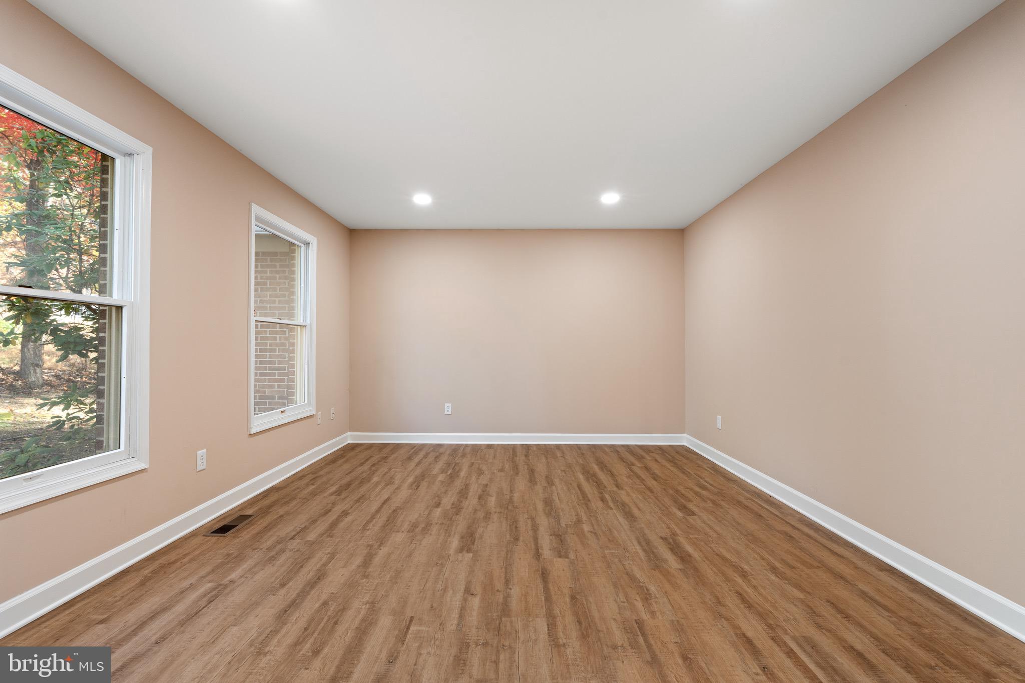 SHANNONDALE - Residential