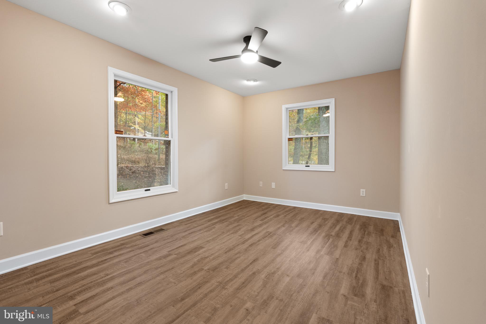 SHANNONDALE - Residential