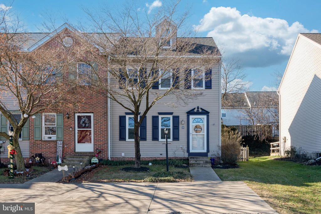 Photo of 216 HEATHERWOOD DR, EPHRATA, PA 17522 (MLS # PALA2029770)