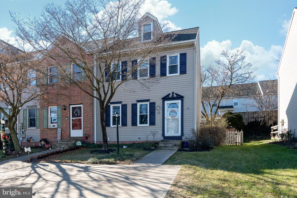 Photo of 216 HEATHERWOOD DR, EPHRATA, PA 17522 (MLS # PALA2029770)