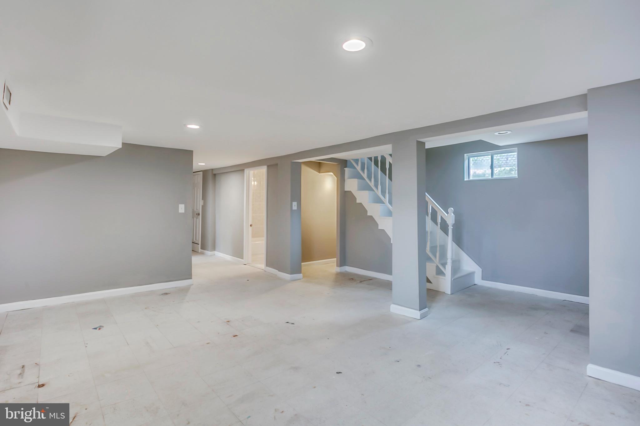 KENILWORTH PARK - Residential