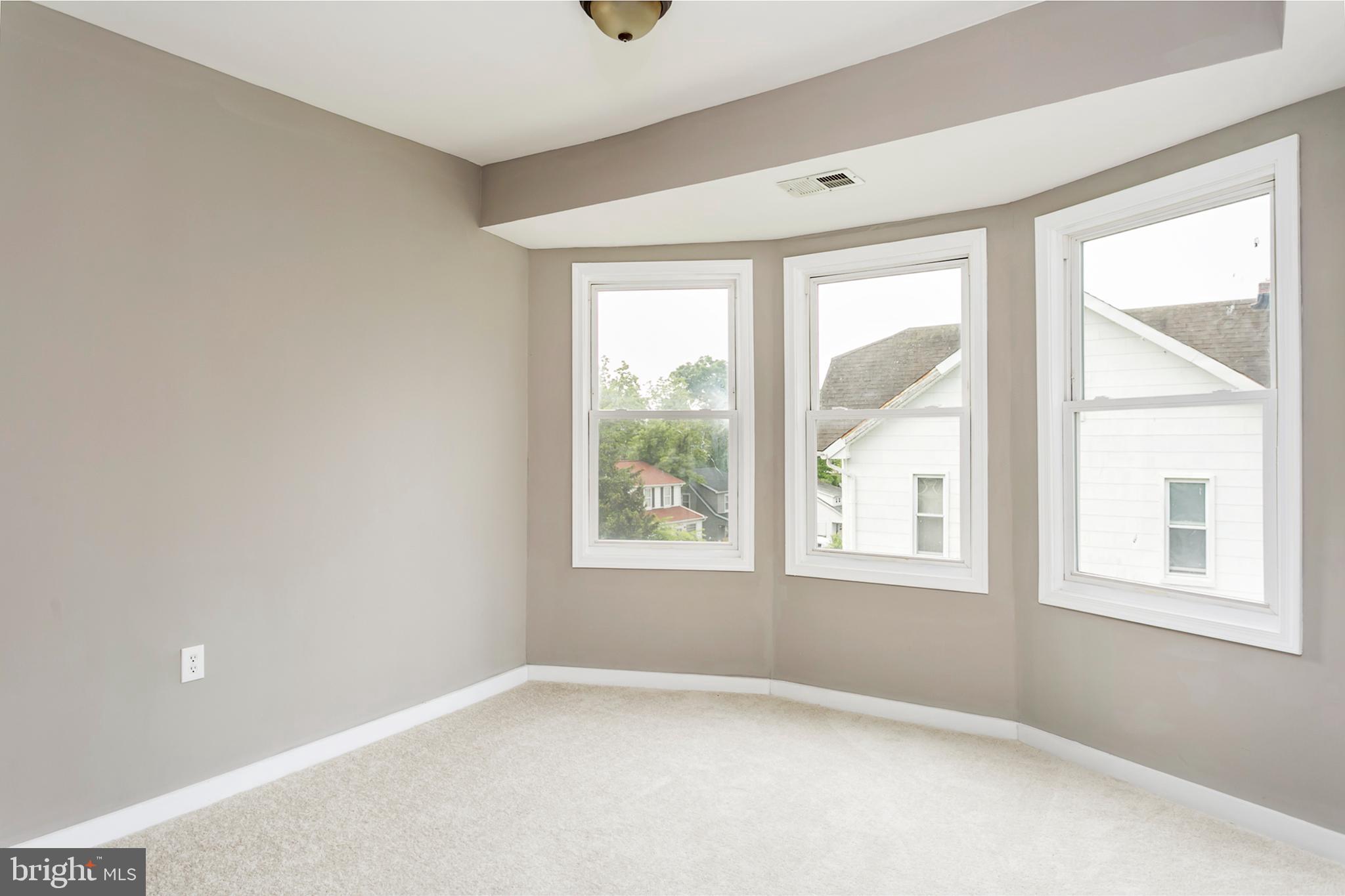 KENILWORTH PARK - Residential