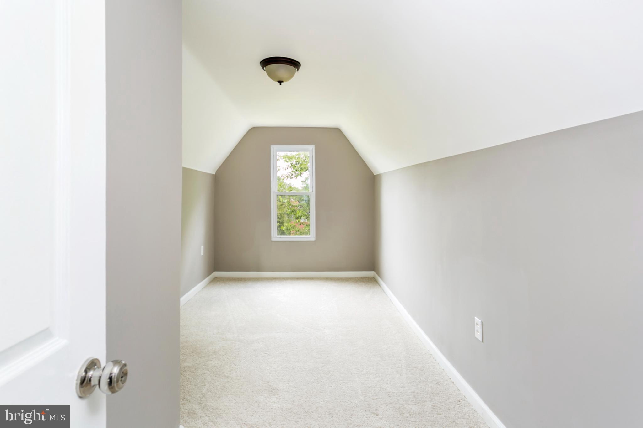 KENILWORTH PARK - Residential