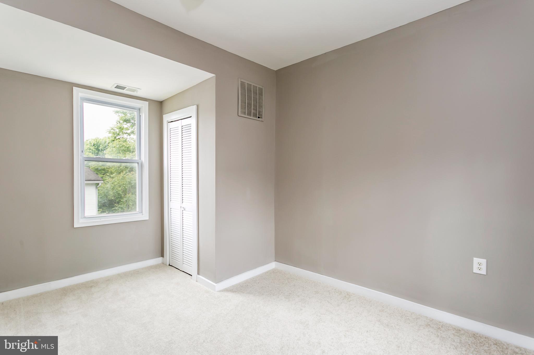 KENILWORTH PARK - Residential