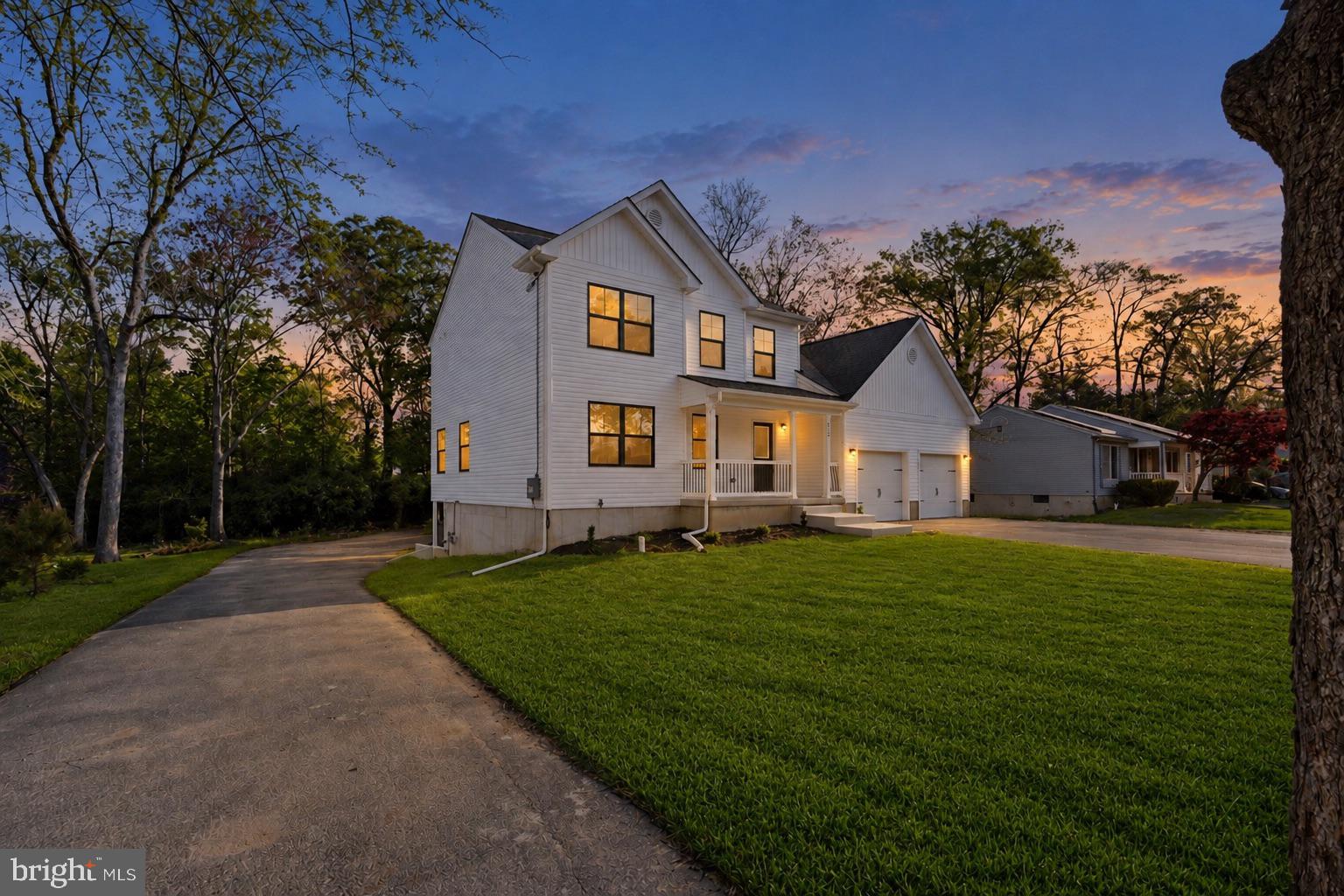 212 LOTUS AVENUE
