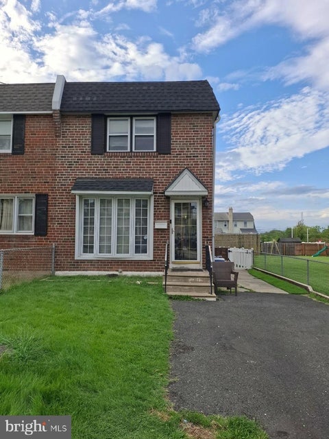 Townhouse For Rent - 130 N Wells Avenue<br/> Delaware County, GLENOLDEN, PA 19036